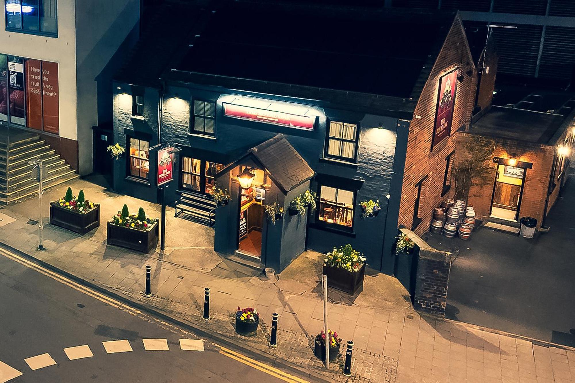 Hotel The Royal Oak Biddulph  Exterior foto